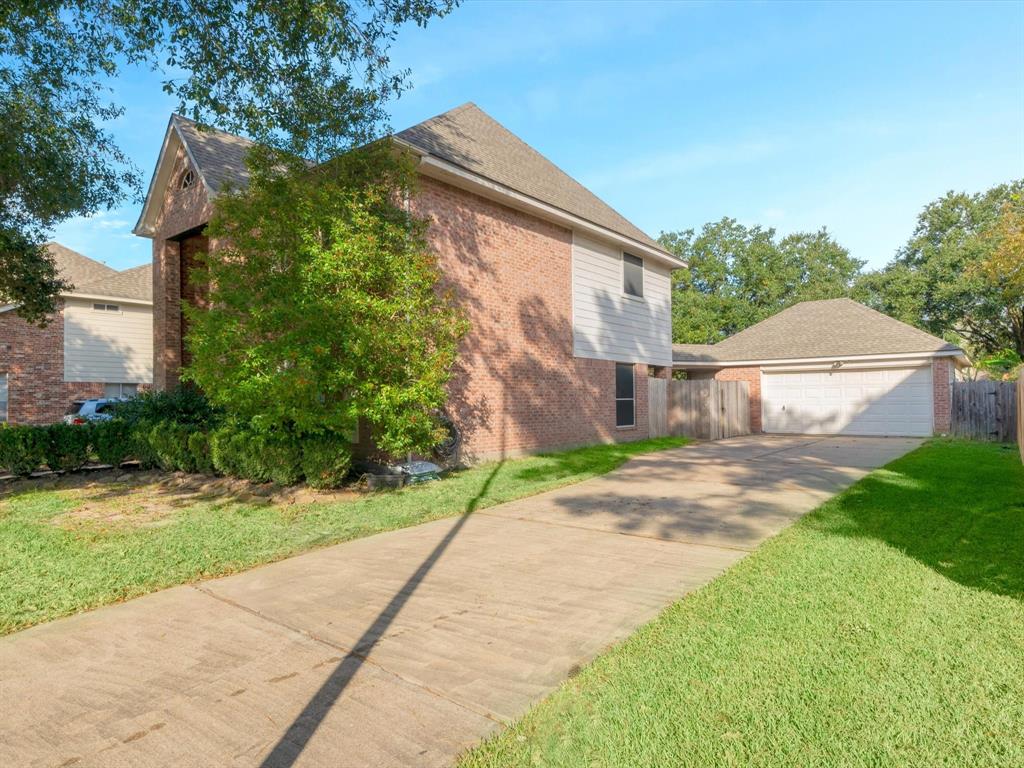 15210 2 Holland Fields Circle, Houston, Texas 77095, 4 Bedrooms Bedrooms, 5 Rooms Rooms,2 BathroomsBathrooms,Single-family,For Sale,Holland Fields,72045843