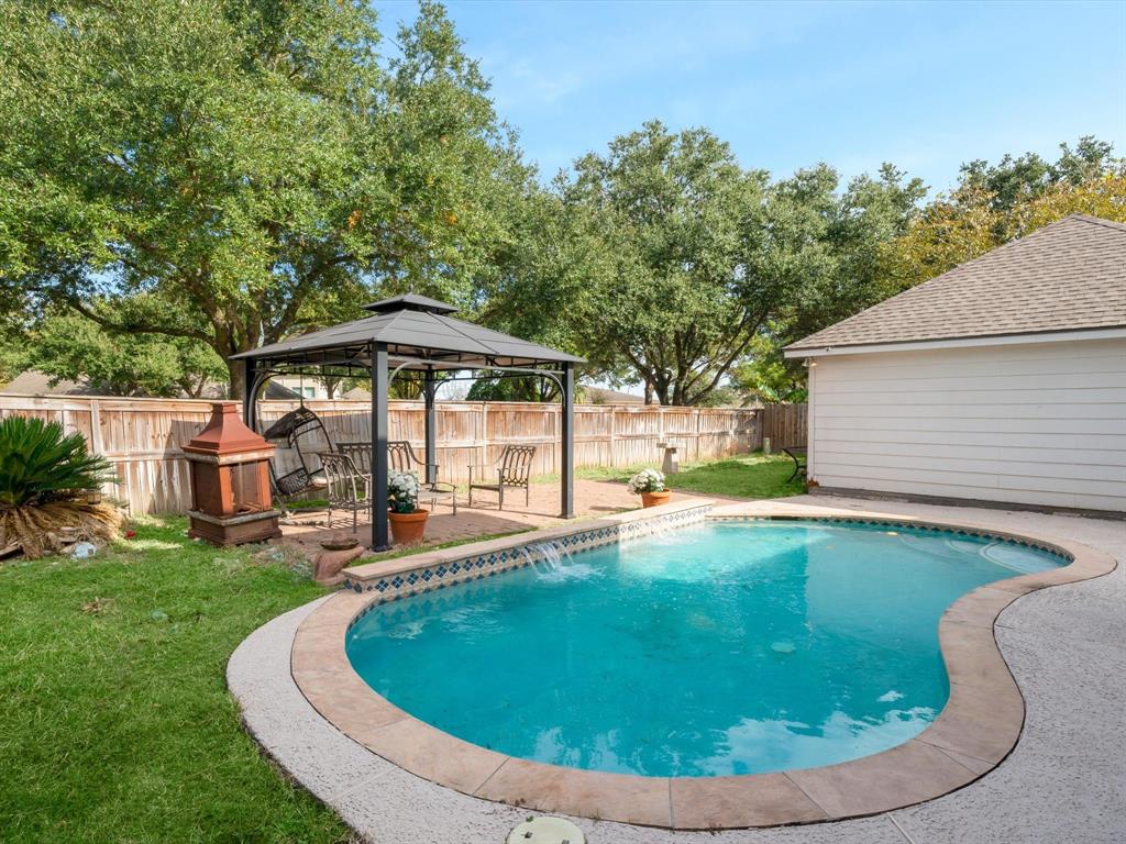 15210 2 Holland Fields Circle, Houston, Texas 77095, 4 Bedrooms Bedrooms, 5 Rooms Rooms,2 BathroomsBathrooms,Single-family,For Sale,Holland Fields,72045843
