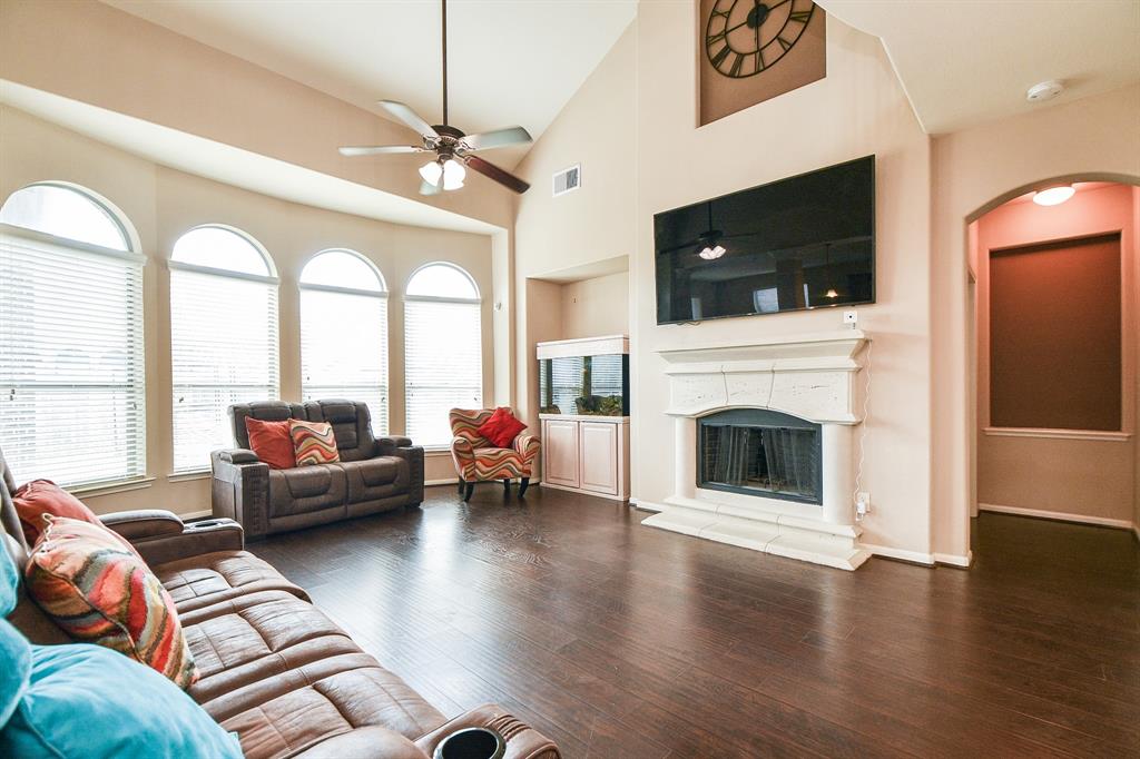 13102 2 Spear Trail Court, Rosharon, Texas 77583, 4 Bedrooms Bedrooms, 4 Rooms Rooms,2 BathroomsBathrooms,Single-family,For Sale,Spear Trail,58306853