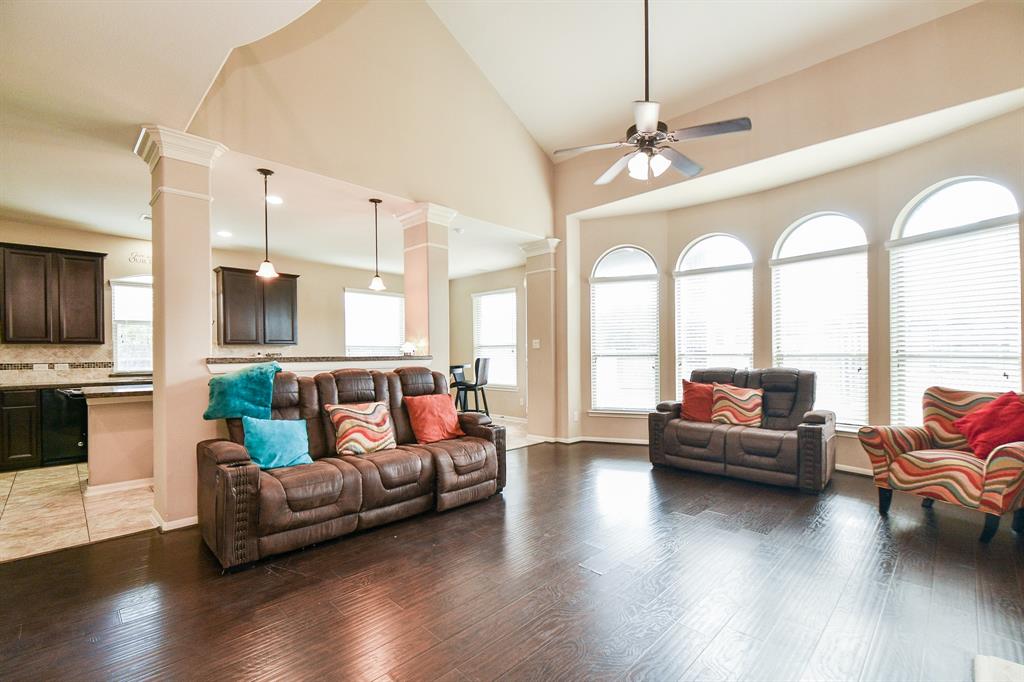 13102 2 Spear Trail Court, Rosharon, Texas 77583, 4 Bedrooms Bedrooms, 4 Rooms Rooms,2 BathroomsBathrooms,Single-family,For Sale,Spear Trail,58306853