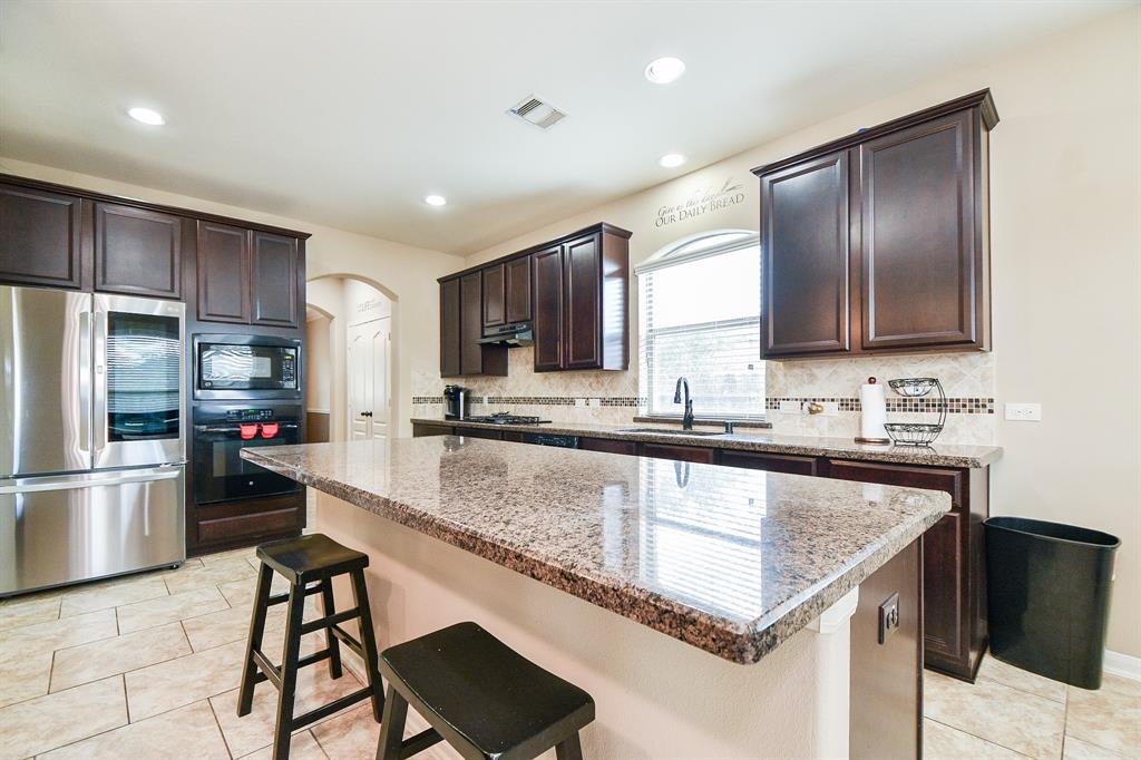 13102 2 Spear Trail Court, Rosharon, Texas 77583, 4 Bedrooms Bedrooms, 4 Rooms Rooms,2 BathroomsBathrooms,Single-family,For Sale,Spear Trail,58306853