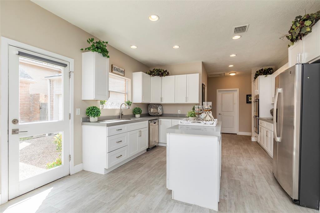 11627 1 Aspenway Drive, Houston, Texas 77070, 3 Bedrooms Bedrooms, 10 Rooms Rooms,2 BathroomsBathrooms,Single-family,For Sale,Aspenway,81115877