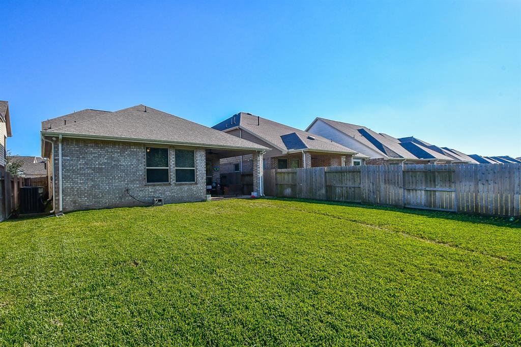 10903 2 Texas Rose Drive, Missouri City, Texas 77459, 4 Bedrooms Bedrooms, 4 Rooms Rooms,3 BathroomsBathrooms,Single-family,For Sale,Texas Rose,46400936