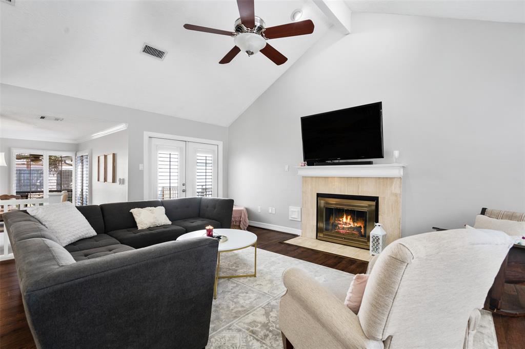 3608 2 La Reforma Boulevard, Baytown, Texas 77521, 3 Bedrooms Bedrooms, 8 Rooms Rooms,2 BathroomsBathrooms,Single-family,For Sale,La Reforma,81141242