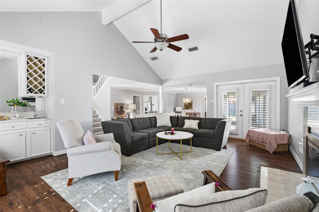 3608 2 La Reforma Boulevard, Baytown, Texas 77521, 3 Bedrooms Bedrooms, 8 Rooms Rooms,2 BathroomsBathrooms,Single-family,For Sale,La Reforma,81141242