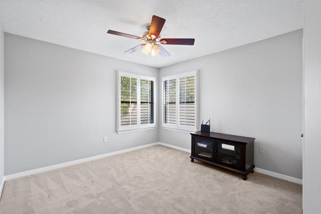 3608 2 La Reforma Boulevard, Baytown, Texas 77521, 3 Bedrooms Bedrooms, 8 Rooms Rooms,2 BathroomsBathrooms,Single-family,For Sale,La Reforma,81141242