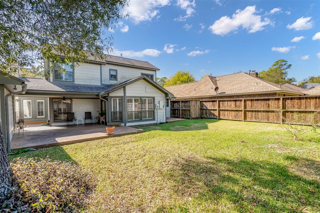 3608 2 La Reforma Boulevard, Baytown, Texas 77521, 3 Bedrooms Bedrooms, 8 Rooms Rooms,2 BathroomsBathrooms,Single-family,For Sale,La Reforma,81141242