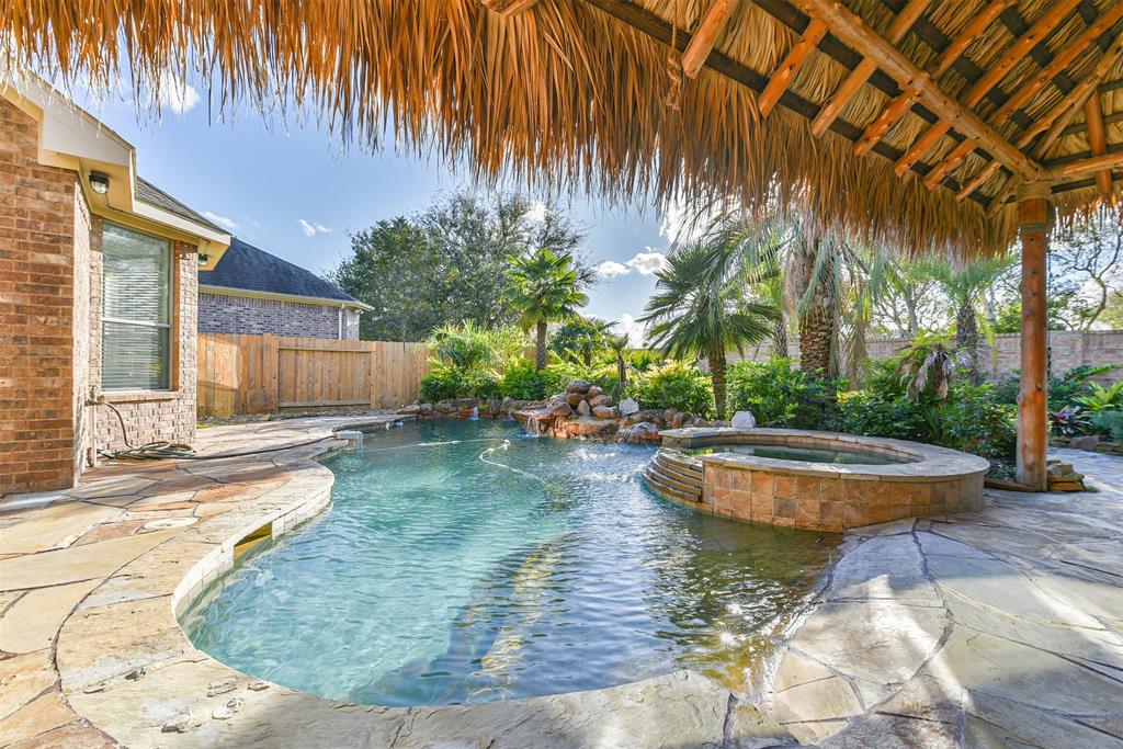 2115 2 Belcara View, League City, Texas 77573, 4 Bedrooms Bedrooms, 11 Rooms Rooms,3 BathroomsBathrooms,Single-family,For Sale,Belcara,68116368