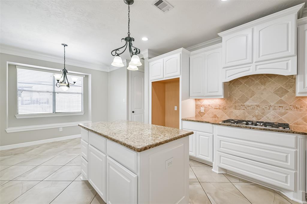 2115 2 Belcara View, League City, Texas 77573, 4 Bedrooms Bedrooms, 11 Rooms Rooms,3 BathroomsBathrooms,Single-family,For Sale,Belcara,68116368