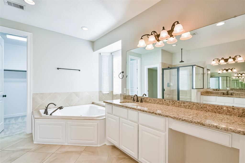 2115 2 Belcara View, League City, Texas 77573, 4 Bedrooms Bedrooms, 11 Rooms Rooms,3 BathroomsBathrooms,Single-family,For Sale,Belcara,68116368