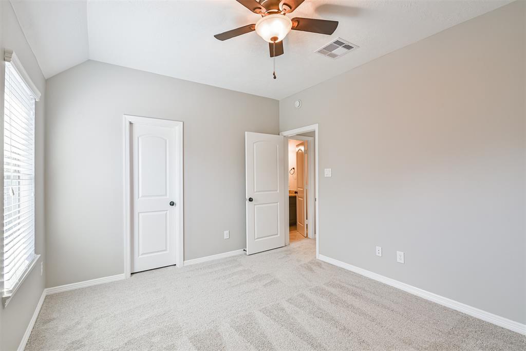2115 2 Belcara View, League City, Texas 77573, 4 Bedrooms Bedrooms, 11 Rooms Rooms,3 BathroomsBathrooms,Single-family,For Sale,Belcara,68116368