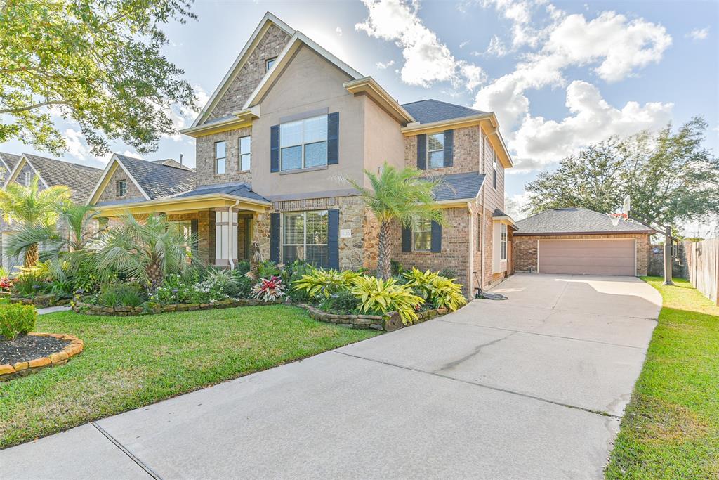 2115 2 Belcara View, League City, Texas 77573, 4 Bedrooms Bedrooms, 11 Rooms Rooms,3 BathroomsBathrooms,Single-family,For Sale,Belcara,68116368