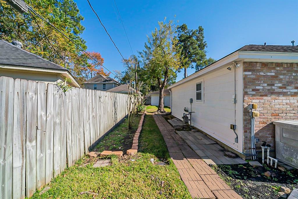 15810 1 Mindywood Court, Houston, Texas 77068, 3 Bedrooms Bedrooms, 3 Rooms Rooms,2 BathroomsBathrooms,Single-family,For Sale,Mindywood,23935265