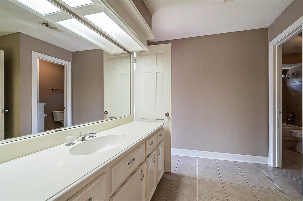 17306 2 Nevelson Circle, Spring, Texas 77379, 5 Bedrooms Bedrooms, 5 Rooms Rooms,3 BathroomsBathrooms,Single-family,For Sale,Nevelson,63267755