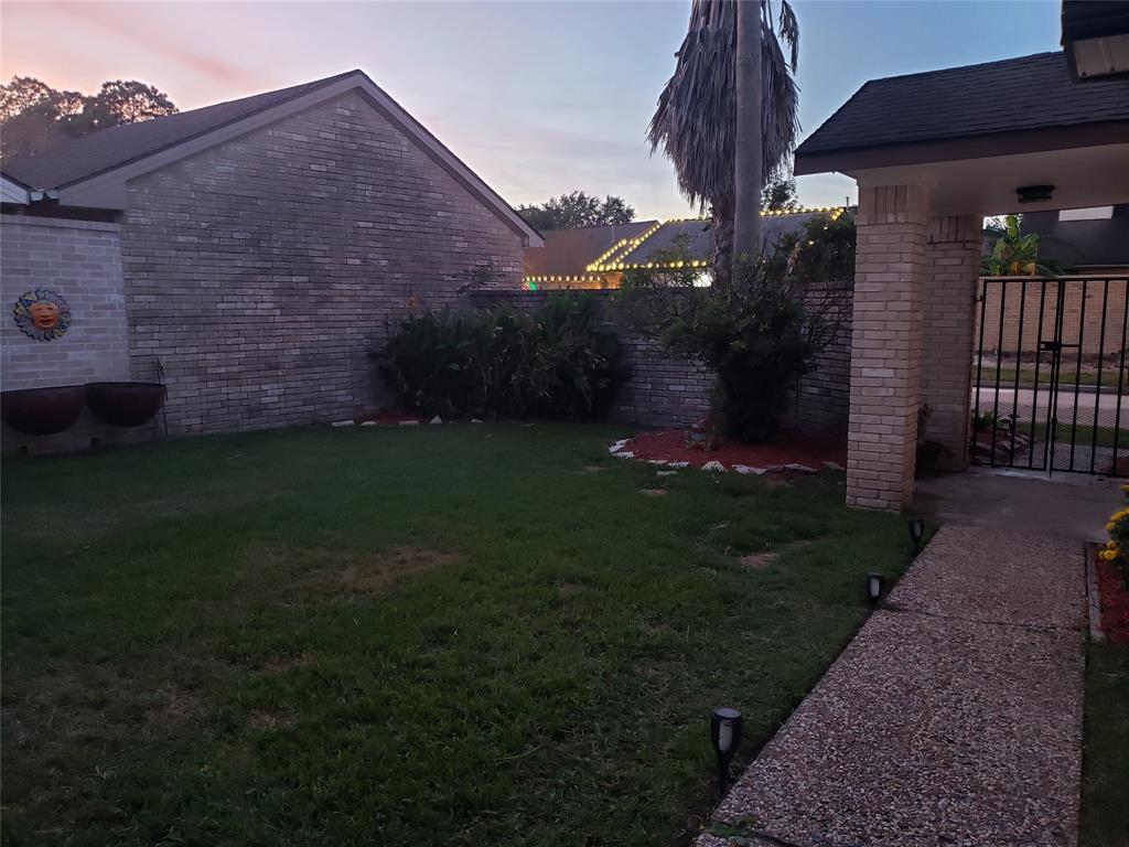 1714 2 Plumbwood Way, Houston, Texas 77058, 3 Bedrooms Bedrooms, 3 Rooms Rooms,2 BathroomsBathrooms,Single-family,For Sale,Plumbwood,39147481