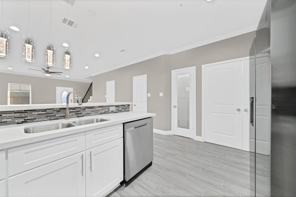 7923 2 Bowen Street, Houston, Texas 77051, 2 Bedrooms Bedrooms, ,2 BathroomsBathrooms,Multi-family,For Sale,Bowen,59329201