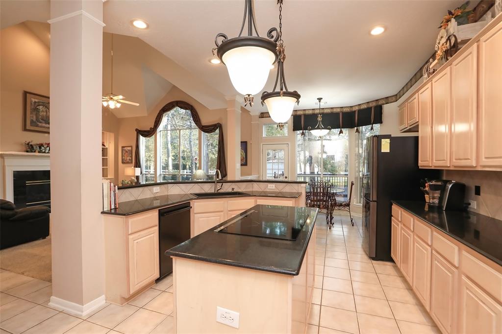 28110 2 Sycamore Court, Magnolia, Texas 77355, 5 Bedrooms Bedrooms, 11 Rooms Rooms,4 BathroomsBathrooms,Single-family,For Sale,Sycamore,59485792