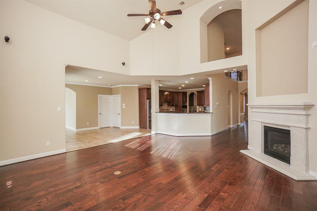 7614 2 Westmoreland Drive, Sugar Land, Texas 77479, 4 Bedrooms Bedrooms, 12 Rooms Rooms,3 BathroomsBathrooms,Single-family,For Sale,Westmoreland,72902895