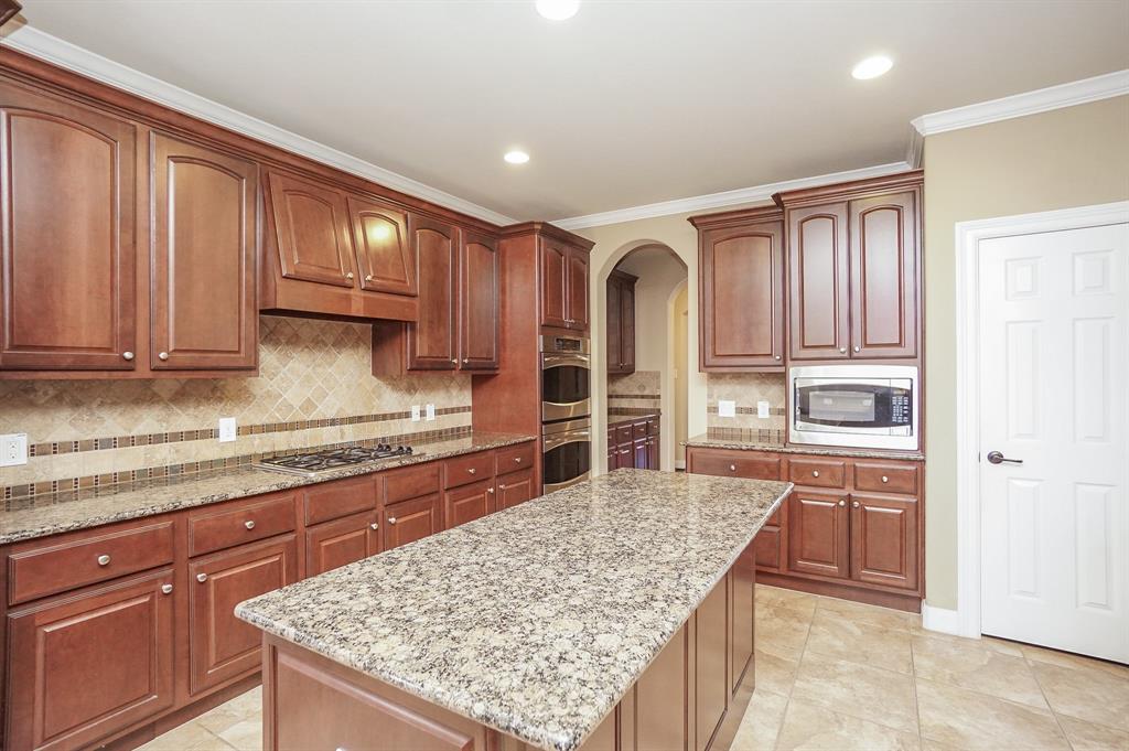 7614 2 Westmoreland Drive, Sugar Land, Texas 77479, 4 Bedrooms Bedrooms, 12 Rooms Rooms,3 BathroomsBathrooms,Single-family,For Sale,Westmoreland,72902895