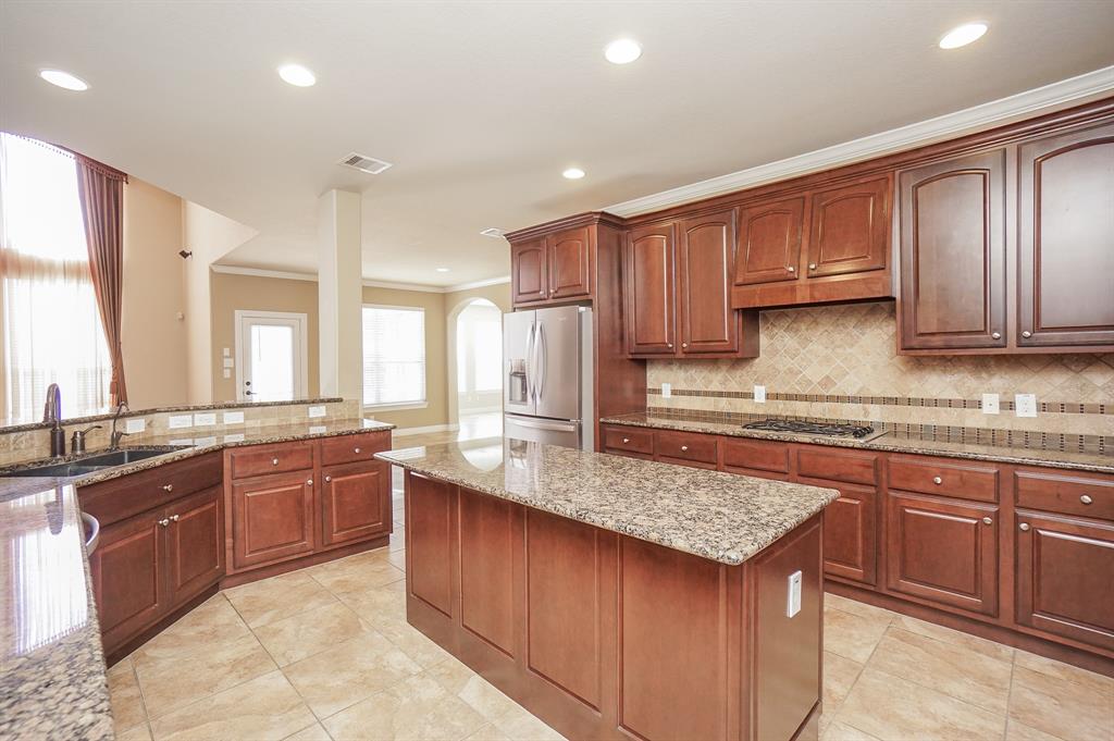 7614 2 Westmoreland Drive, Sugar Land, Texas 77479, 4 Bedrooms Bedrooms, 12 Rooms Rooms,3 BathroomsBathrooms,Single-family,For Sale,Westmoreland,72902895