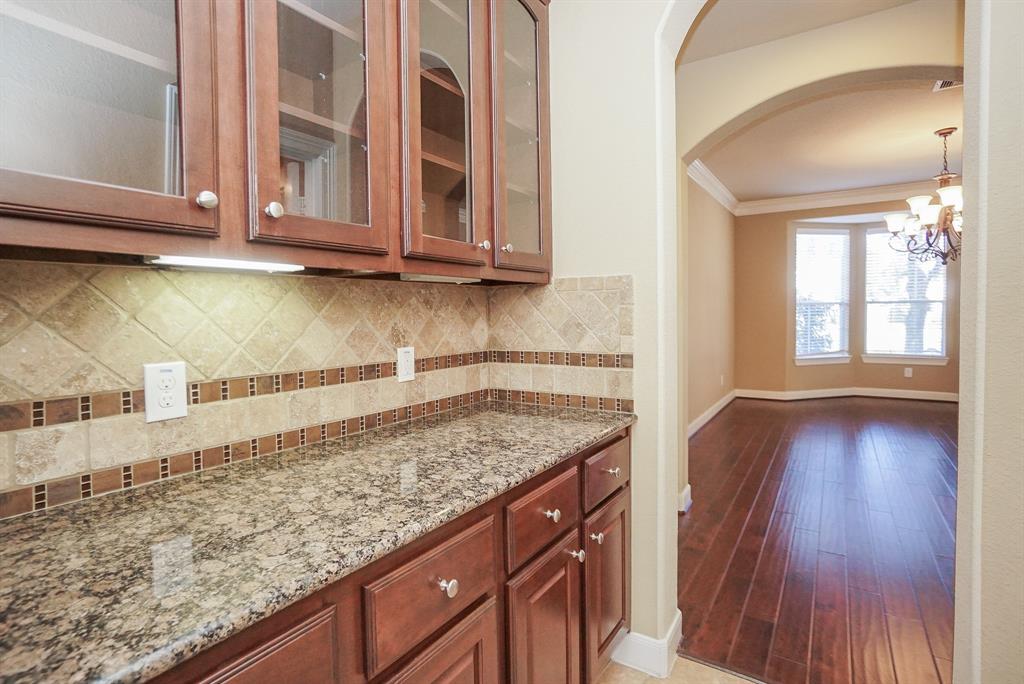7614 2 Westmoreland Drive, Sugar Land, Texas 77479, 4 Bedrooms Bedrooms, 12 Rooms Rooms,3 BathroomsBathrooms,Single-family,For Sale,Westmoreland,72902895