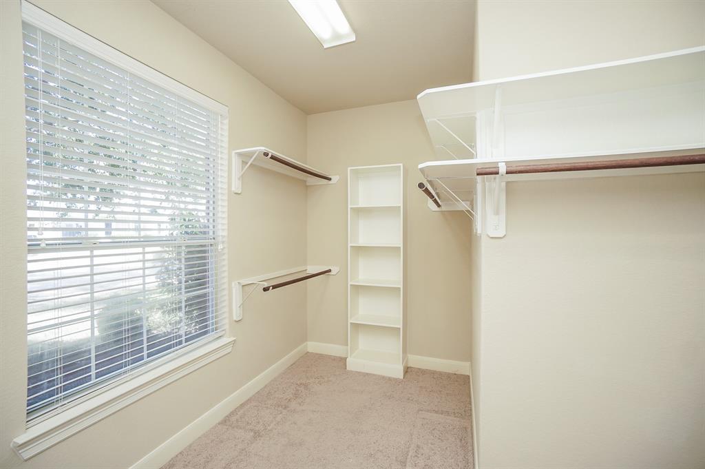 7614 2 Westmoreland Drive, Sugar Land, Texas 77479, 4 Bedrooms Bedrooms, 12 Rooms Rooms,3 BathroomsBathrooms,Single-family,For Sale,Westmoreland,72902895