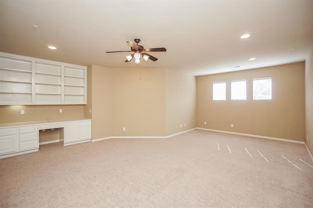 7614 2 Westmoreland Drive, Sugar Land, Texas 77479, 4 Bedrooms Bedrooms, 12 Rooms Rooms,3 BathroomsBathrooms,Single-family,For Sale,Westmoreland,72902895