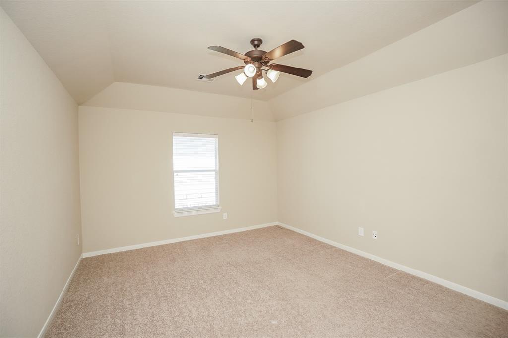 7614 2 Westmoreland Drive, Sugar Land, Texas 77479, 4 Bedrooms Bedrooms, 12 Rooms Rooms,3 BathroomsBathrooms,Single-family,For Sale,Westmoreland,72902895