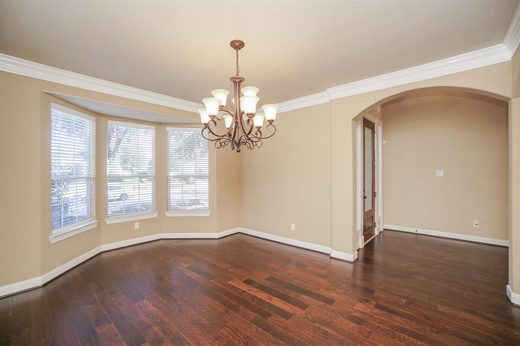 7614 2 Westmoreland Drive, Sugar Land, Texas 77479, 4 Bedrooms Bedrooms, 12 Rooms Rooms,3 BathroomsBathrooms,Single-family,For Sale,Westmoreland,72902895