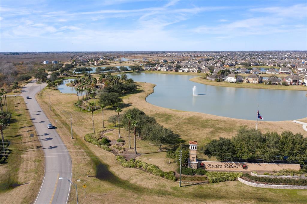 1 2 Declan Palms Court, Manvel, Texas 77578, 4 Bedrooms Bedrooms, 9 Rooms Rooms,3 BathroomsBathrooms,Single-family,For Sale,Declan Palms,69862456