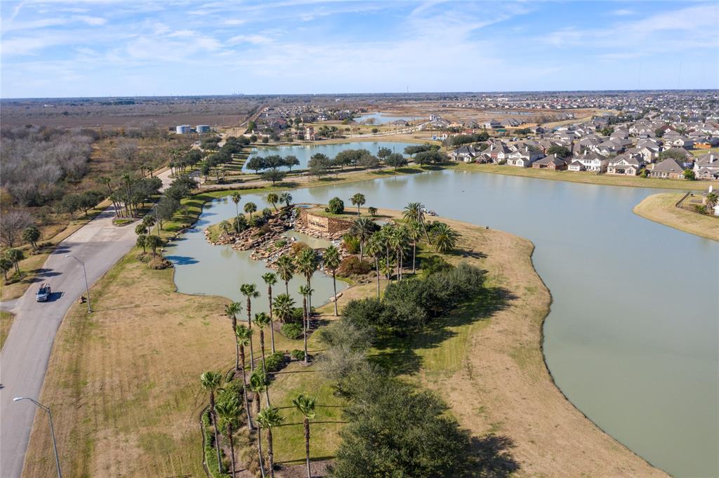 1 2 Declan Palms Court, Manvel, Texas 77578, 4 Bedrooms Bedrooms, 9 Rooms Rooms,3 BathroomsBathrooms,Single-family,For Sale,Declan Palms,69862456