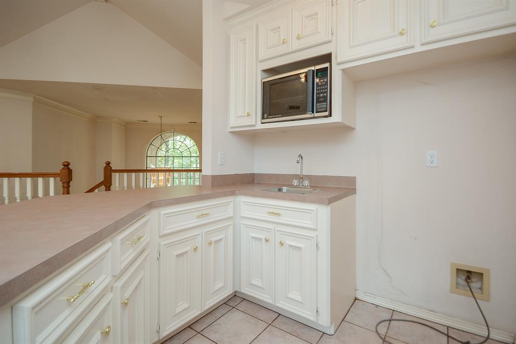 30 2 Harbor Cove Drive, Spring, Texas 77381, 4 Bedrooms Bedrooms, 4 Rooms Rooms,3 BathroomsBathrooms,Single-family,For Sale,Harbor Cove,88346696