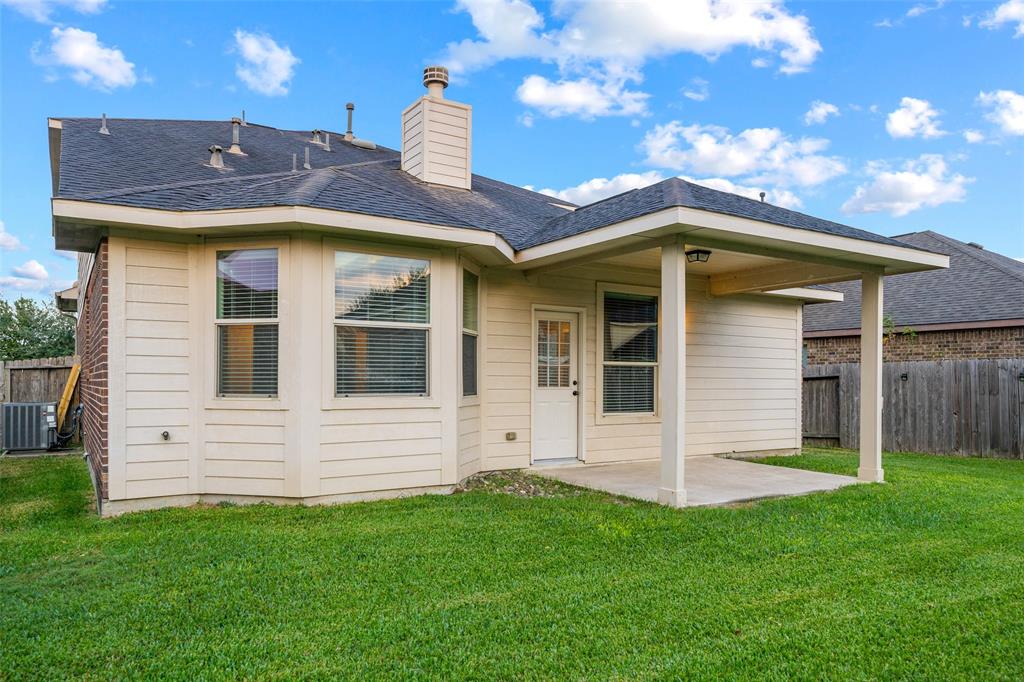 3211 2 Southern Green Drive, Pearland, Texas 77584, 4 Bedrooms Bedrooms, 4 Rooms Rooms,2 BathroomsBathrooms,Single-family,For Sale,Southern Green,55544911
