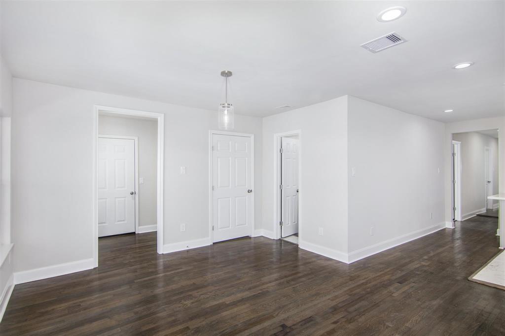 9237 1 Emnora Lane, Houston, Texas 77080, 3 Bedrooms Bedrooms, 6 Rooms Rooms,2 BathroomsBathrooms,Single-family,For Sale,Emnora,83107863