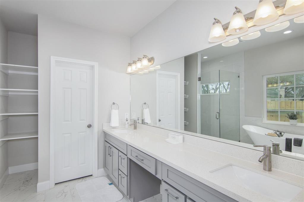 9237 1 Emnora Lane, Houston, Texas 77080, 3 Bedrooms Bedrooms, 6 Rooms Rooms,2 BathroomsBathrooms,Single-family,For Sale,Emnora,83107863