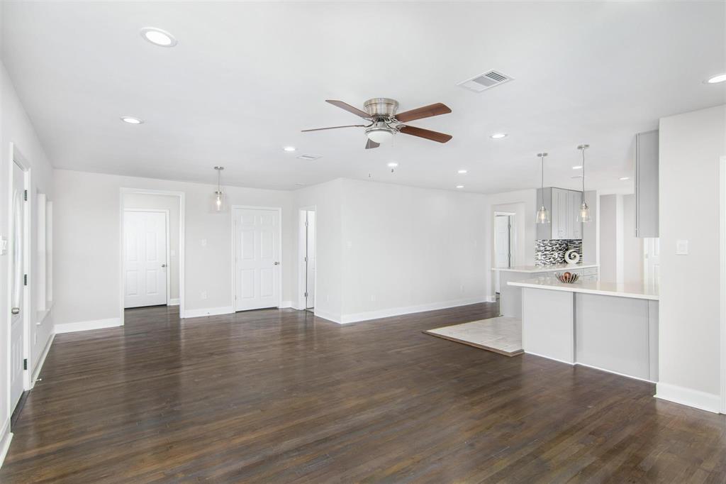 9237 1 Emnora Lane, Houston, Texas 77080, 3 Bedrooms Bedrooms, 6 Rooms Rooms,2 BathroomsBathrooms,Single-family,For Sale,Emnora,83107863