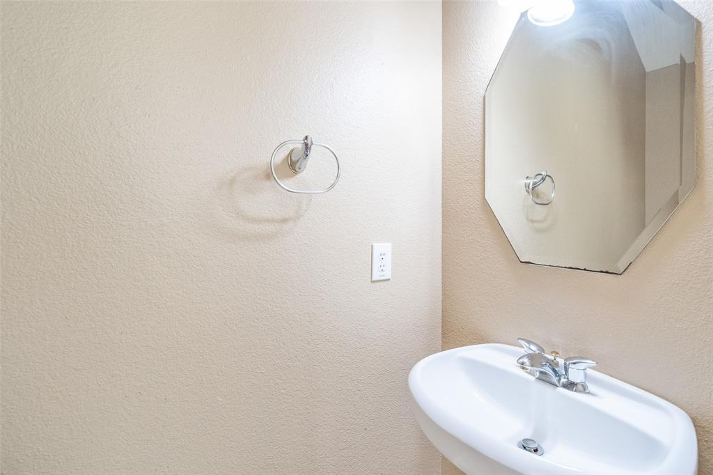 24614 2 Queensfield Court, Katy, Texas 77494, 4 Bedrooms Bedrooms, 4 Rooms Rooms,2 BathroomsBathrooms,Single-family,For Sale,Queensfield,56995639