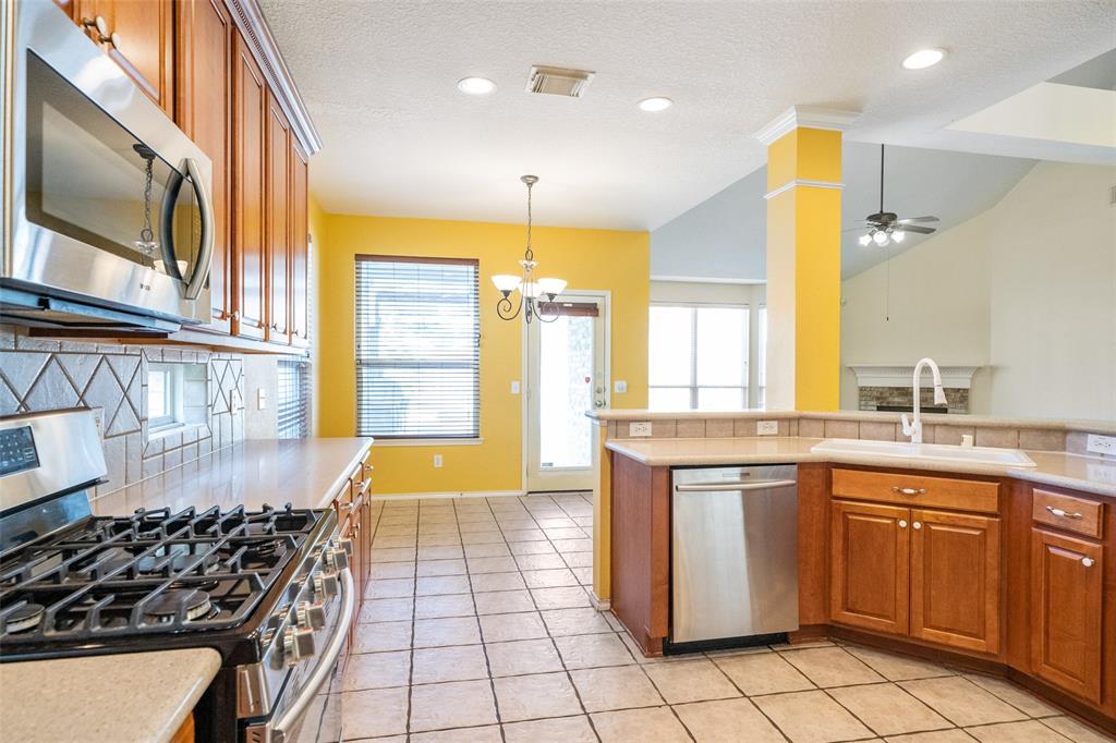 24614 2 Queensfield Court, Katy, Texas 77494, 4 Bedrooms Bedrooms, 4 Rooms Rooms,2 BathroomsBathrooms,Single-family,For Sale,Queensfield,56995639