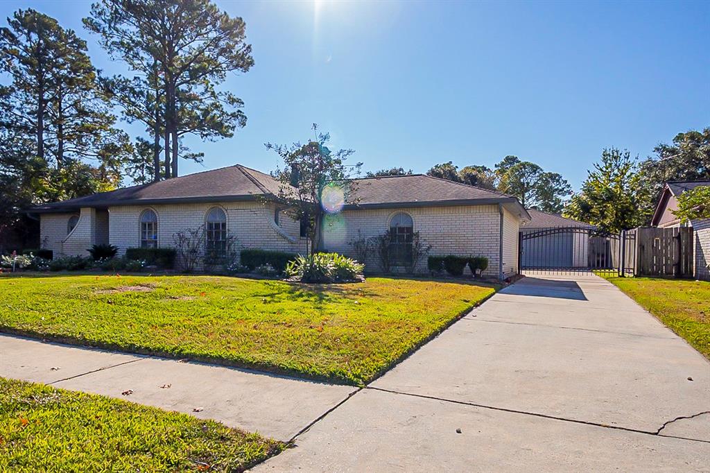 12323 1 Campos Drive, Houston, Texas 77065, 3 Bedrooms Bedrooms, 3 Rooms Rooms,2 BathroomsBathrooms,Single-family,For Sale,Campos,68578828