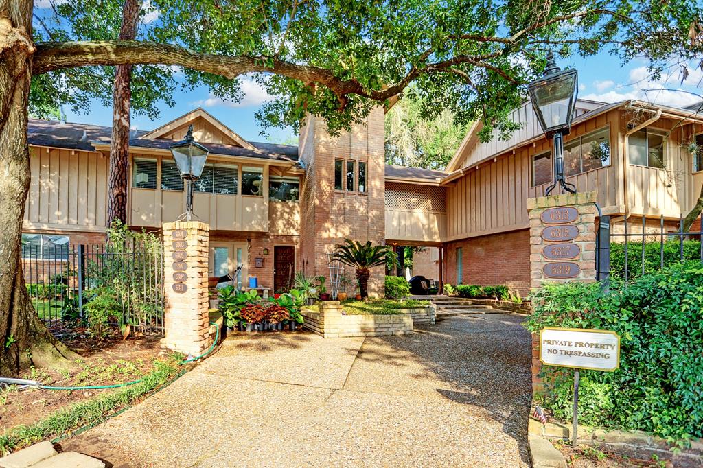 6313 1 Crab Orchard Road, Houston, Texas 77057, 3 Bedrooms Bedrooms, ,2 BathroomsBathrooms,Multi-family,For Sale,Crab Orchard,38913335