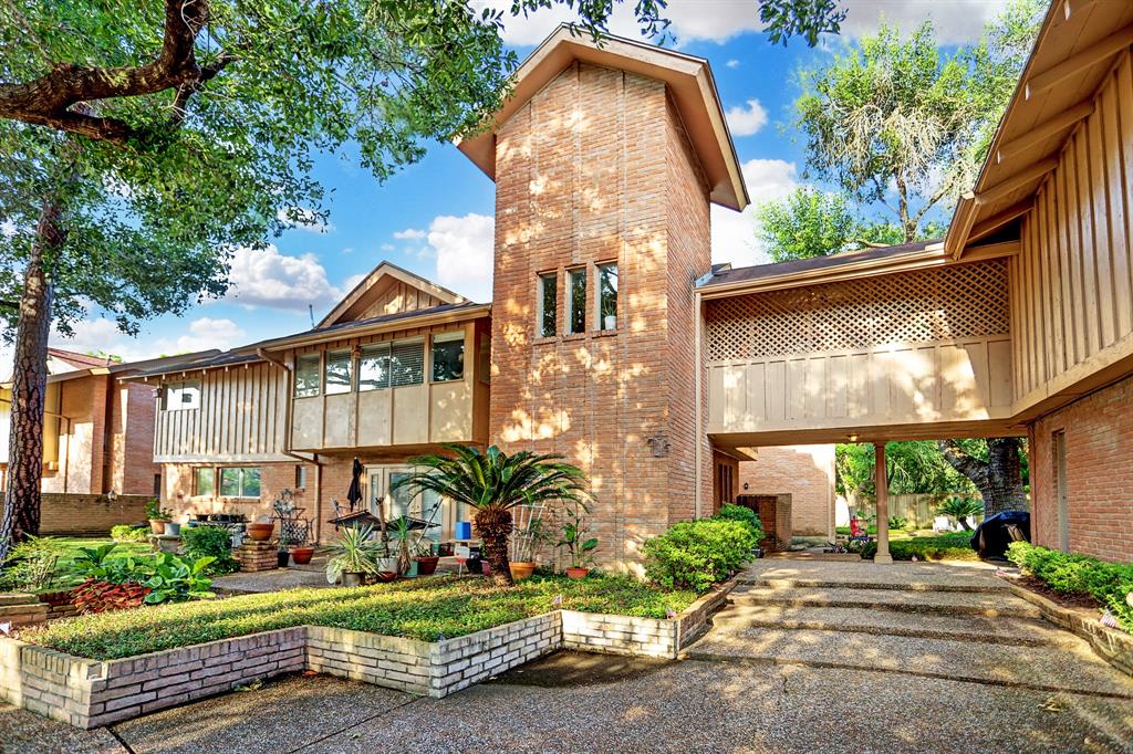 6313 1 Crab Orchard Road, Houston, Texas 77057, 3 Bedrooms Bedrooms, ,2 BathroomsBathrooms,Multi-family,For Sale,Crab Orchard,38913335