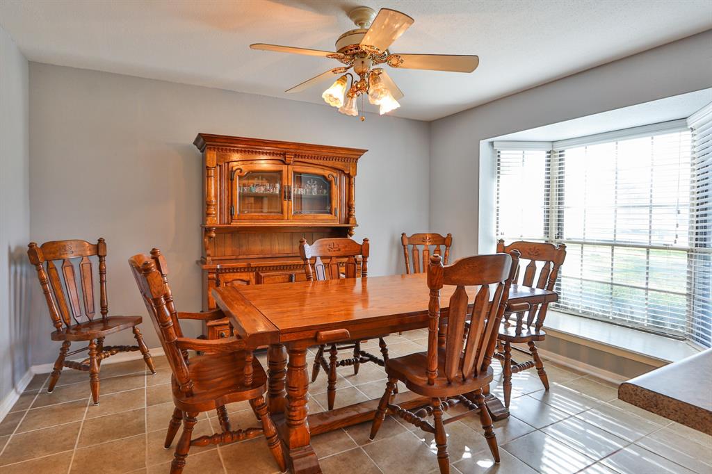2605 1 County Road 62, Rosharon, Texas 77583, 3 Bedrooms Bedrooms, 8 Rooms Rooms,2 BathroomsBathrooms,Single-family,For Sale,County Road 62,73070851