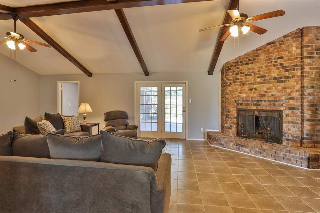 2605 1 County Road 62, Rosharon, Texas 77583, 3 Bedrooms Bedrooms, 8 Rooms Rooms,2 BathroomsBathrooms,Single-family,For Sale,County Road 62,73070851