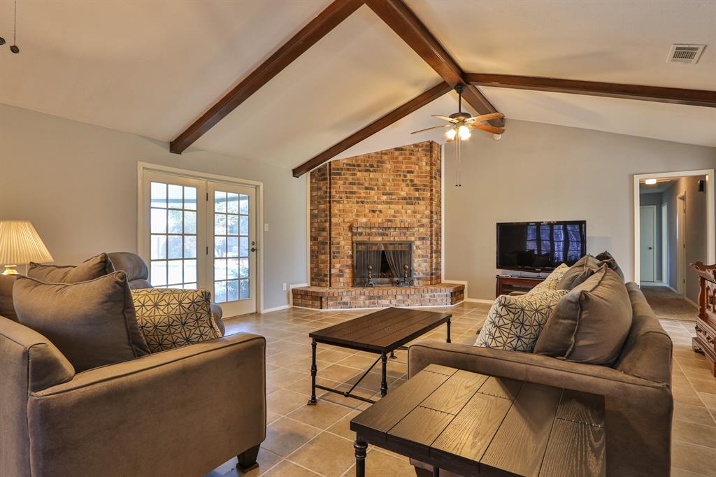 2605 1 County Road 62, Rosharon, Texas 77583, 3 Bedrooms Bedrooms, 8 Rooms Rooms,2 BathroomsBathrooms,Single-family,For Sale,County Road 62,73070851