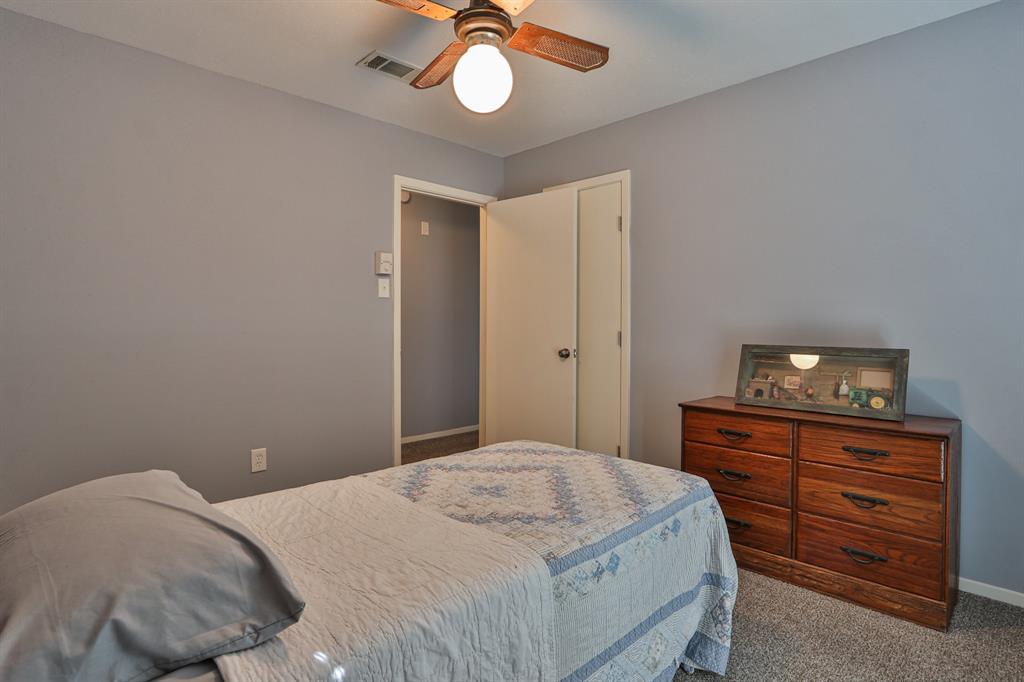 2605 1 County Road 62, Rosharon, Texas 77583, 3 Bedrooms Bedrooms, 8 Rooms Rooms,2 BathroomsBathrooms,Single-family,For Sale,County Road 62,73070851