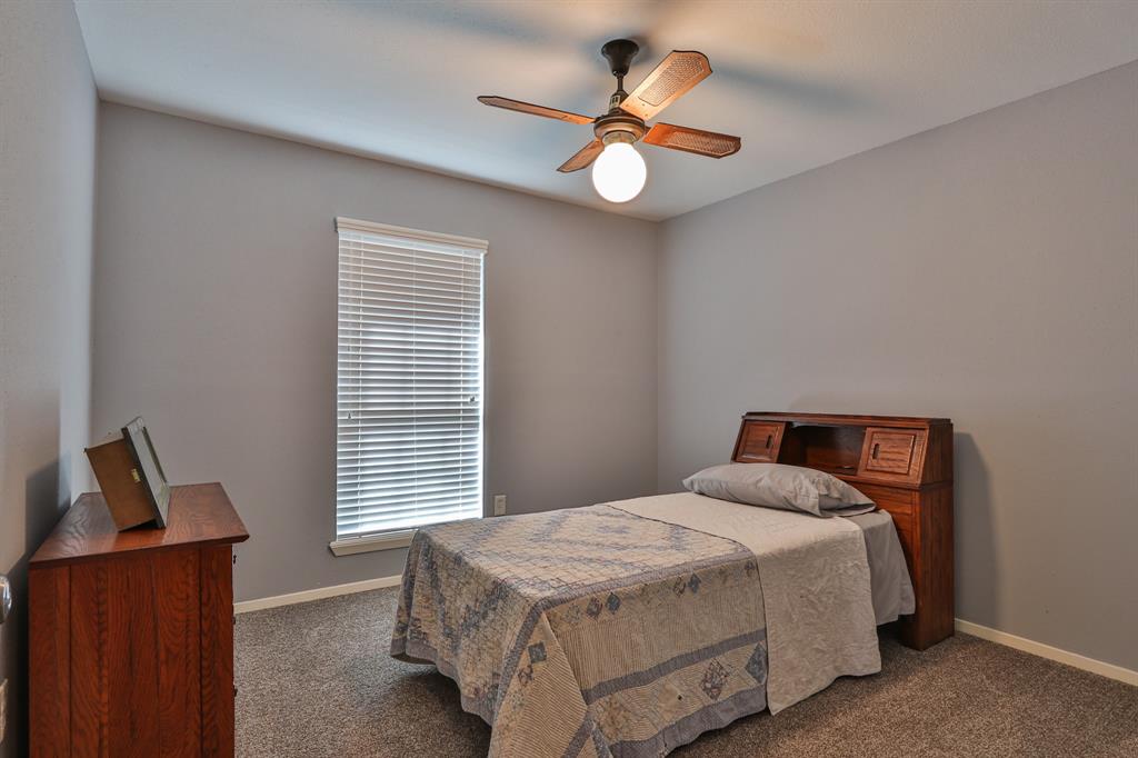 2605 1 County Road 62, Rosharon, Texas 77583, 3 Bedrooms Bedrooms, 8 Rooms Rooms,2 BathroomsBathrooms,Single-family,For Sale,County Road 62,73070851