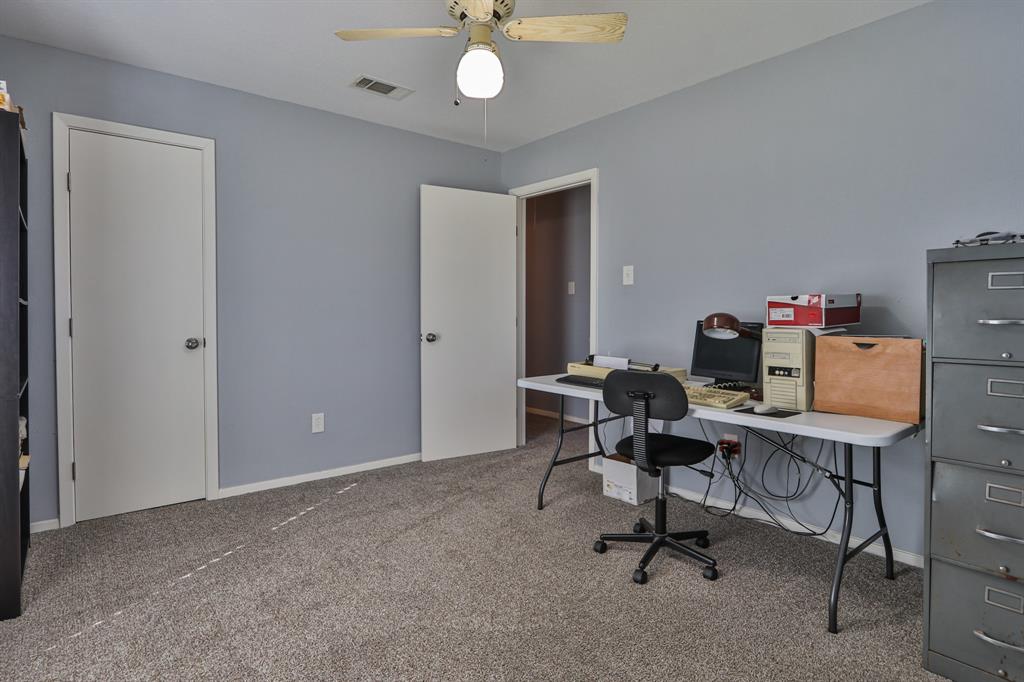2605 1 County Road 62, Rosharon, Texas 77583, 3 Bedrooms Bedrooms, 8 Rooms Rooms,2 BathroomsBathrooms,Single-family,For Sale,County Road 62,73070851