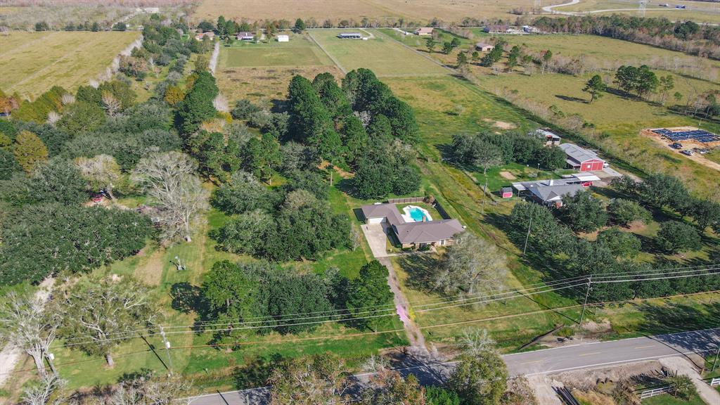 2605 1 County Road 62, Rosharon, Texas 77583, 3 Bedrooms Bedrooms, 8 Rooms Rooms,2 BathroomsBathrooms,Single-family,For Sale,County Road 62,73070851