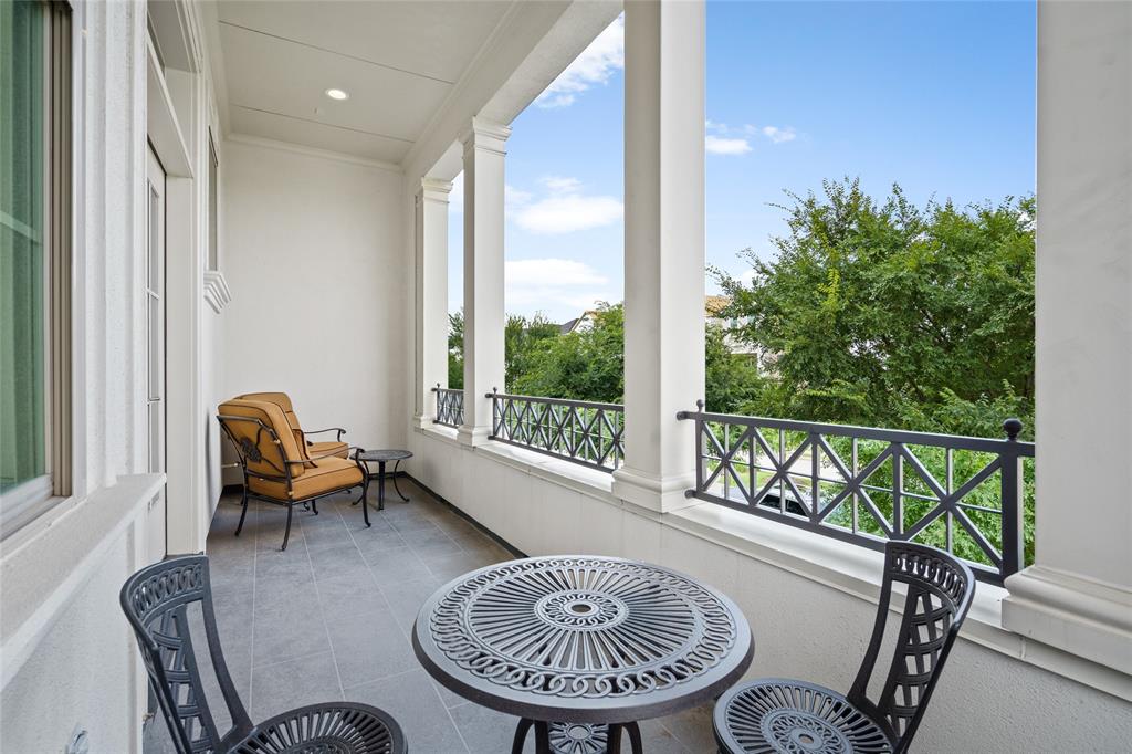 841 3 Blackshire Lane, Houston, Texas 77055, 3 Bedrooms Bedrooms, 10 Rooms Rooms,3 BathroomsBathrooms,Single-family,For Sale,Blackshire,83575675