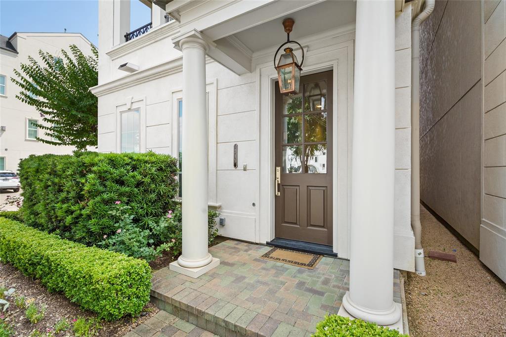841 3 Blackshire Lane, Houston, Texas 77055, 3 Bedrooms Bedrooms, 10 Rooms Rooms,3 BathroomsBathrooms,Single-family,For Sale,Blackshire,83575675